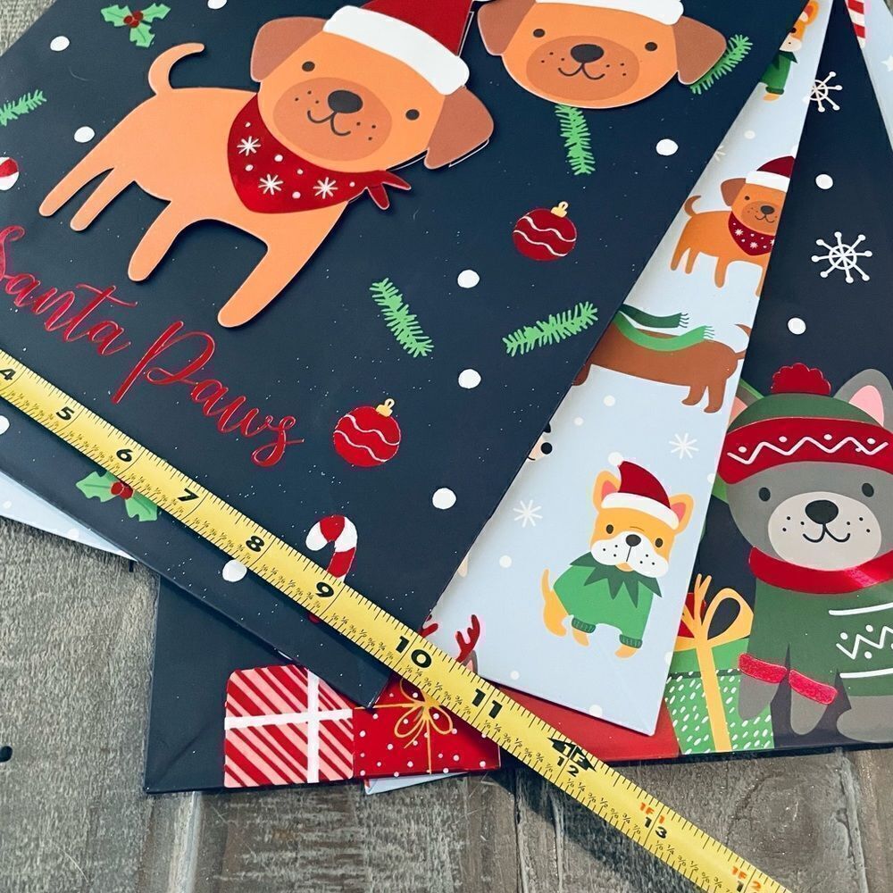 Christmas Dogs Happy Howlidays Gift Bags 4-pc Set - Picture 3 of 4
